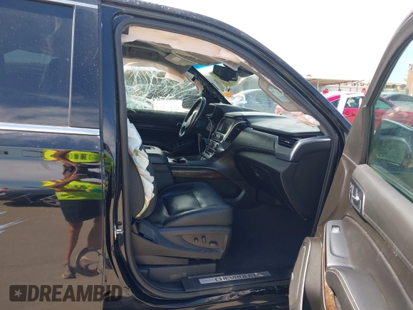 2020 Chevrolet Suburban LT z VIN 1GNSCHKC2LR305366, wystawiony jako IAAI lot #42080587 z przebiegiem 163 540 mil mil oraz . Historia ofert i sprzedaży dostępna na DreamBid. Obrazek 5.