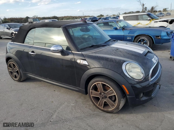 2010 MINI Cooper Convertible S with VIN WMWMS3C56ATY51365, listed as a Copart auction lot 81899994 with 0 mi miles and Non Repairable. Bid and sale history available at carsss.com. Image 4.