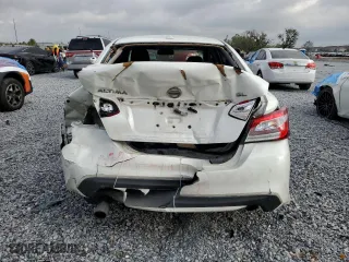 2017 Nissan Altima 2.5 SR with VIN 1N4AL3AP6HC272738, listed as a Copart auction lot 48463865 with 174,828 mi miles and Non Repairable. Bid and sale history available at carsss.com. Image 6.
