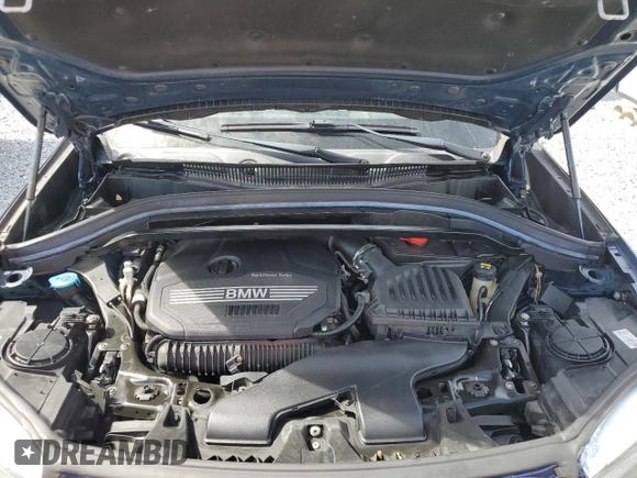 2020 BMW X1 xDrive28i with VIN WBXJG9C0XL5R33141, listed as a Copart auction lot 63040155 with 165,172 mi miles and Clean title. Bid and sale history available at DreamBid. Image 12.