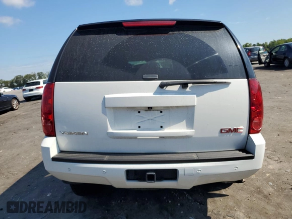 2013 GMC Yukon SLT with VIN 1GKS2CE01DR353981, listed as a Copart auction lot 67356704 with 113,046 mi miles and Salvage Title. Bid and sale history available at carsss.com. Image 6.