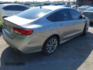 2016 Chrysler 200 S z VIN 1C3CCCBG2GN134512, wystawiony jako IAAI lot #41882817 z przebiegiem 90 124 mil mil oraz . Historia ofert i sprzedaży dostępna na DreamBid. Obrazek 4.