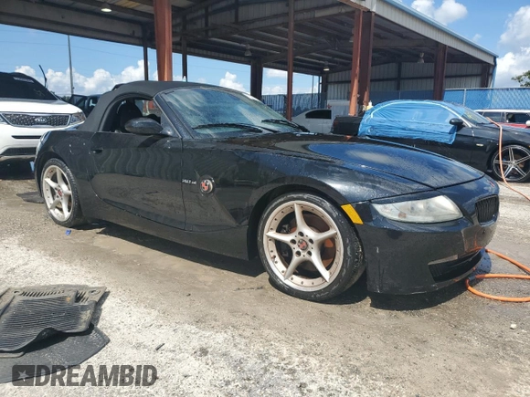 2006 BMW Z4 3.0si with VIN 4USBU53546LX01823, listed as a Copart auction lot 45372015 with 0 mi miles and Non Repairable. Bid and sale history available at carsss.com. Image 4.