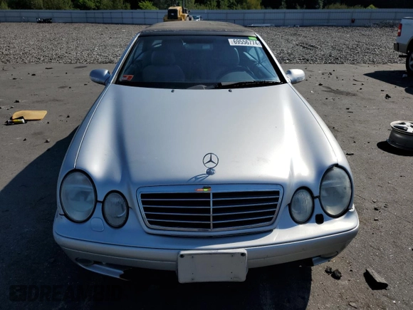 2002 Mercedes-Benz CLK 320/430 with VIN WDBLK70G32T108710, listed as a Copart auction lot 69556774 with 147,268 mi miles and Salvage Title. Bid and sale history available at DreamBid. Image 5.