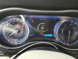 2016 Chrysler 300 Limited z VIN 2C3CCAAG0GH207942, wystawiony jako Copart lot #57915885 z przebiegiem 96 150 mil mil oraz Szkoda całkowita • Salvage title. Historia ofert i sprzedaży dostępna na DreamBid. Obrazek 9.