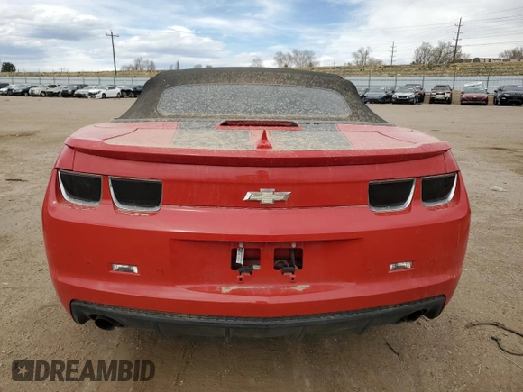 2013 Chevrolet Camaro LT z VIN 2G1FB3D38D9210912, wystawiony jako Copart lot #50599075 z przebiegiem 150 467 mil mil oraz Szkoda całkowita • Salvage title. Historia ofert i sprzedaży dostępna na DreamBid. Obrazek 6.