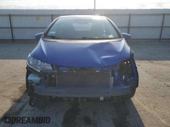 2019 Honda Fit EX with VIN 3HGGK5H81KM743381, listed as a Copart auction lot 52186255 with 28,657 mi miles and Salvage Title. Bid and sale history available at DreamBid. Image 5.