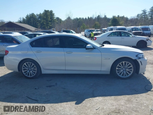 2015 BMW 5 Series 528i xDrive with VIN WBA5A7C52FD622472, listed as a IAAI auction lot 41999000 with 106,602 mi miles and . Bid and sale history available at carsss.com. Image 14.