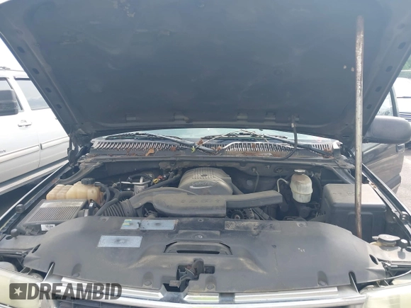 2004 Chevrolet Tahoe LS with VIN 1GNEC13V24R228648, listed as a IAAI auction lot 42429470 with Not provided miles and . Bid and sale history available at DreamBid. Image 10.