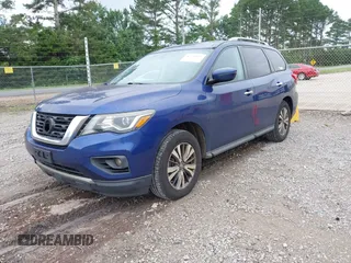 2017 Nissan Pathfinder SV z VIN 5N1DR2MMXHC613443, wystawiony jako IAAI lot #42370891 z przebiegiem 135 460 mil mil oraz . Historia ofert i sprzedaży dostępna na DreamBid. Obrazek 17.