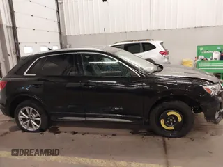 2021 Audi Q3 S line Premium Plus with VIN WA1EECF37M1071376, listed as a IAAI auction lot 41594102 with 22,564 mi miles. Bid and sale history available at carsss.com. Image 13.