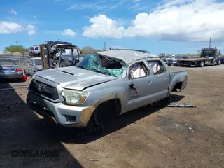 2015 Toyota Tacoma with VIN 3TMLU4ENXFM185841, listed as a IAAI auction lot 41896752 with 111,629 mi miles and . Bid and sale history available at DreamBid. Image 6.