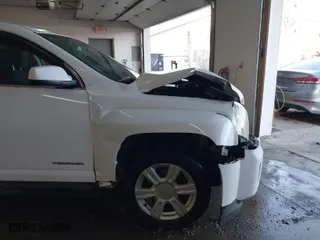 2014 GMC Terrain SLE with VIN 2GKFLWEK3E6226440, listed as a IAAI auction lot 41540822 with 150,247 mi miles. Bid and sale history available at carsss.com. Image 19.