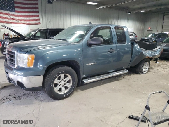 2011 GMC Sierra 1500 SLE with VIN 1GTR2VE32BZ106563, listed as a Copart auction lot 50020795 with 147,022 mi miles and Non Repairable. Bid and sale history available at carsss.com. Image 1.