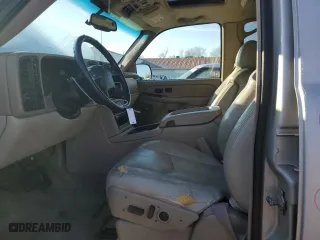 2005 Chevrolet Tahoe Z71 with VIN 1GNEK13T55R102982, listed as a Copart auction lot 46470435 with 216,197 mi miles and Salvage Title. Bid and sale history available at carsss.com. Image 7.