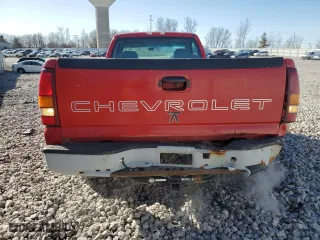 2001 Chevrolet Silverado 1500 with VIN 1GCEK14T51E131942, listed as a Copart auction lot 51150185 with 150,022 mi miles and Clean Title. Bid and sale history available at carsss.com. Image 6.