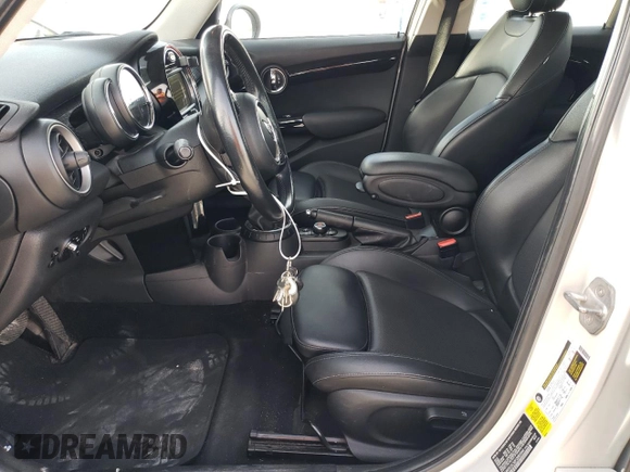 2015 MINI Cooper Hardtop 4 Door S with VIN WMWXU3C50F2B65944, listed as a Copart auction lot 82986174 with 121,207 mi miles and Clean Title. Bid and sale history available at carsss.com. Image 7.