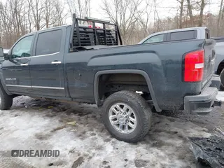 2019 GMC Sierra 2500HD Denali with VIN 1GT12SEY1KF229134, listed as a IAAI auction lot 41641498 with 97,691 mi miles. Bid and sale history available at carsss.com. Image 14.
