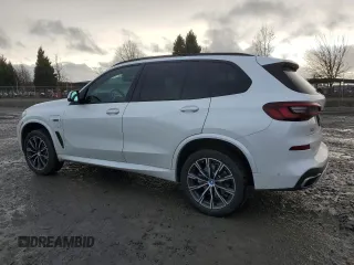 2022 BMW X5 xDrive45e with VIN 5UXTA6C0XN9L16712, listed as a Copart auction lot 45420585 with 20,526 mi miles and Salvage Title. Bid and sale history available at carsss.com. Image 2.