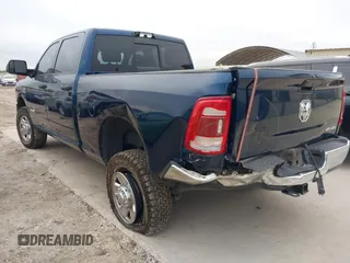 2021 Ram 2500 Tradesman with VIN 3C6UR5CL4MG584602, listed as a IAAI auction lot 40994669 with 68,000 mi miles. Bid and sale history available at carsss.com. Image 3.