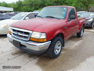 2000 Ford Ranger XL with VIN 1FTYR10C1YPB64921, listed as a IAAI auction lot 42071894 with 139,865 mi miles. Bid and sale history available at carsss.com. Image 2.