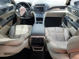 2019 Lincoln Continental Select z VIN 1LN6L9SK0K5611264, wystawiony jako Copart lot #52401395 z przebiegiem 18 310 mil mil oraz Szkoda całkowita • Salvage title. Historia ofert i sprzedaży dostępna na DreamBid. Obrazek 8.