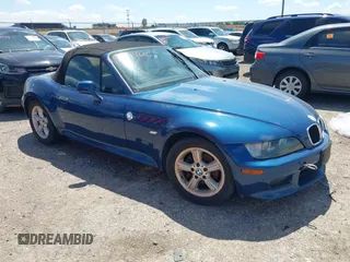 2000 BMW Z3 2.5 z VIN 4USCH9347YLF85613, wystawiony jako IAAI lot #42194616 z przebiegiem 89 861 mil mil oraz . Historia ofert i sprzedaży dostępna na DreamBid. Obrazek 1.