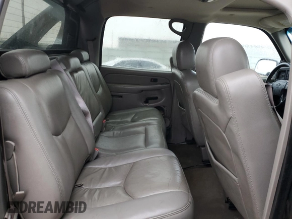 2005 Chevrolet Avalanche LS z VIN 3GNEK12Z55G214297, wystawiony jako Copart lot #51241695 z przebiegiem 141 402 mil mil oraz Szkoda całkowita • Salvage title. Historia ofert i sprzedaży dostępna na DreamBid. Obrazek 10.
