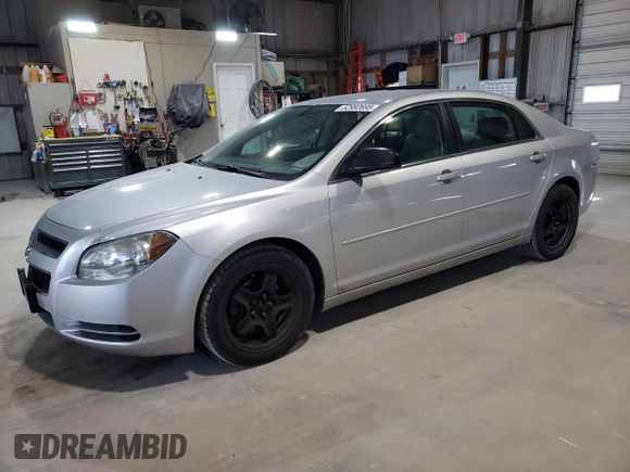 2009 Chevrolet Malibu 1LS with VIN 1G1ZG57B19F159894, listed as a Copart auction lot 52992695 with 209,778 mi miles and Salvage Title. Bid and sale history available at DreamBid. Image 1.