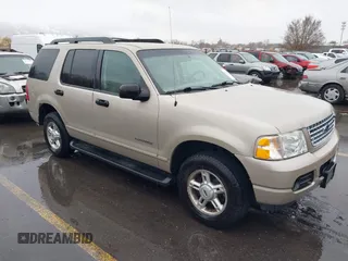 2005 Ford Explorer XLT z VIN 1FMZU73E95ZA61440, wystawiony jako IAAI lot #41725229 z przebiegiem 161 743 mil mil oraz . Historia ofert i sprzedaży dostępna na DreamBid. Obrazek 1.