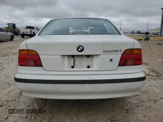 1998 BMW 5 Series 528i with VIN WBADD5321WBV54917, listed as a Copart auction lot 86730284 with 0 mi miles and Salvage Title. Bid and sale history available at carsss.com. Image 6.