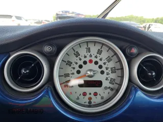 2008 MINI Convertible with VIN WMWRF33518TF68279, listed as a Copart auction lot 59547065 with 86,200 mi miles and Salvage title. Bid and sale history available at DreamBid. Image 9.