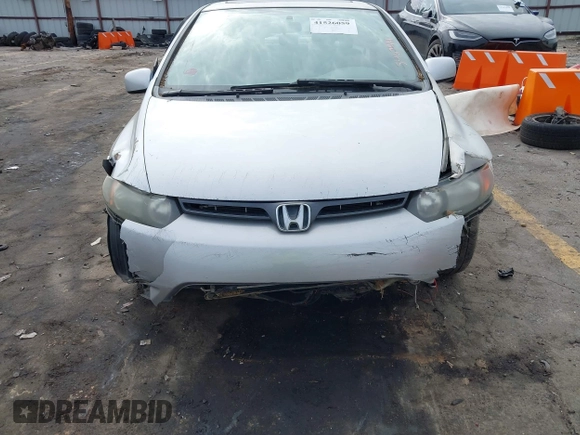 2008 Honda Civic EX-L z VIN 2HGFG12938H546744, wystawiony jako IAAI lot #41526059 z przebiegiem 232 981 mil mil oraz . Historia ofert i sprzedaży dostępna na DreamBid. Obrazek 6.