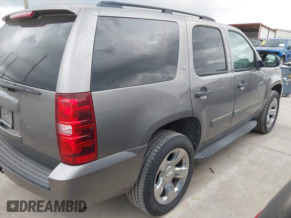 2008 Chevrolet Tahoe LS with VIN 1GNFC13C98R142844, listed as a IAAI auction lot 42461796 with 276,979 mi miles and . Bid and sale history available at DreamBid. Image 4.