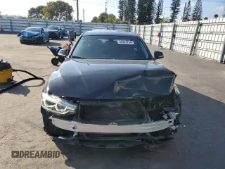 2018 BMW 3 Series 320i with VIN WBA8A9C50JAH13133, listed as a Copart auction lot 85004704 with 54,898 mi miles and Salvage Title. Bid and sale history available at carsss.com. Image 5.