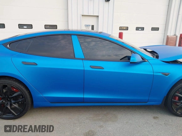 2013 Tesla Model S Performance with VIN 5YJSA1DP5DFP25345, listed as a IAAI auction lot 42288379 with 165,915 mi miles and . Bid and sale history available at DreamBid. Image 13.