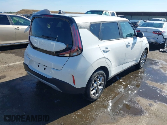 2024 Kia Soul S with VIN KNDJ23AU7R7227529, listed as a IAAI auction lot 42233767 with 28,410 mi miles and . Bid and sale history available at DreamBid. Image 4.