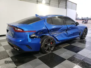 2018 Kia Stinger GT2 with VIN KNAE55LC0J6015877, listed as a Copart auction lot 84607304 with 56,230 mi miles and Salvage Title. Bid and sale history available at DreamBid. Image 3.