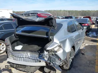 2019 Toyota Camry LE z VIN 4T1B11HK8KU681713, wystawiony jako IAAI lot #41823019 z przebiegiem 99 000 mil mil oraz . Historia ofert i sprzedaży dostępna na DreamBid. Obrazek 4.