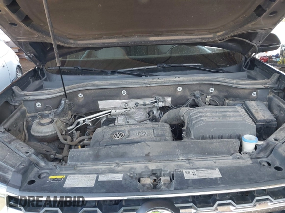 2018 Volkswagen Atlas SE with VIN 1V2CP2CA1JC600999, listed as a IAAI auction lot 42339421 with 133,490 mi miles and . Bid and sale history available at DreamBid. Image 10.