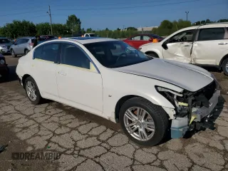 2015 Infiniti Q40 with VIN JN1CV6AR0FM521545, listed as a Copart auction lot 62832054 with 68,408 mi miles and Clean Title. Bid and sale history available at carsss.com. Image 4.