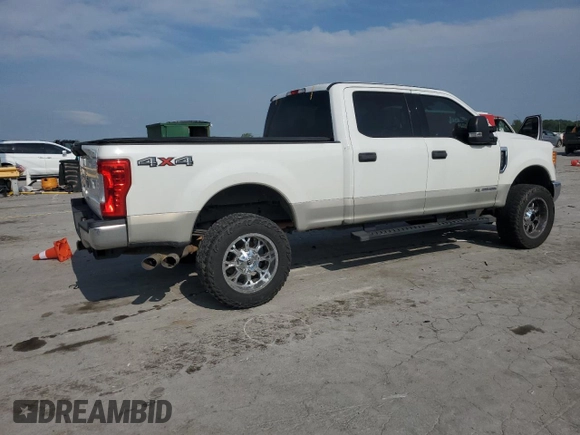 2017 Ford F-250 Lariat z VIN 1FT7W2BT5HEE85024, wystawiony jako Copart lot #53636085 z przebiegiem 137 391 mil mil oraz Szkoda całkowita • Salvage title. Historia ofert i sprzedaży dostępna na DreamBid. Obrazek 3.