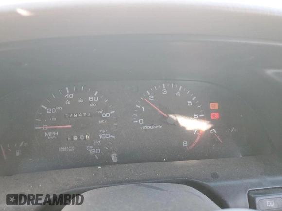 1998 Nissan Altima XE with VIN 1N4DL01DXWC184323, listed as a Copart auction lot 44202755 with 179,478 mi miles and Salvage Title. Bid and sale history available at carsss.com. Image 9.