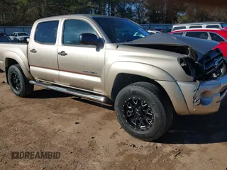 2008 Toyota Tacoma PreRunner with VIN 5TEJU62N78Z509695, listed as a IAAI auction lot 41163580 with 195,659 mi miles. Bid and sale history available at carsss.com. Image 1.