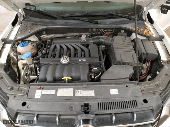 2013 Volkswagen Passat SEL Premium with VIN 1VWCM7A31DC063709, listed as a Copart auction lot 78717804 with 120,271 mi miles and Salvage Title. Bid and sale history available at carsss.com. Image 11.