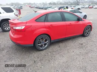 2013 Ford Focus SE with VIN 1FADP3F28DL285161, listed as a IAAI auction lot 41904636 with 178,795 mi miles. Bid and sale history available at carsss.com. Image 4.