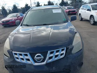 2013 Nissan Rogue S with VIN JN8AS5MT0DW016531, listed as a IAAI auction lot 41689924 with 153,971 mi miles. Bid and sale history available at carsss.com. Image 12.