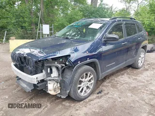 2016 Jeep Cherokee Sport z VIN 1C4PJLAB9GW177926, wystawiony jako IAAI lot #42359022 z przebiegiem 157 088 mil mil oraz . Historia ofert i sprzedaży dostępna na DreamBid. Obrazek 18.