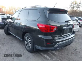 2017 Nissan Pathfinder SV with VIN 5N1DR2MM4HC630884, listed as a IAAI auction lot 41238925 with 114,622 mi miles. Bid and sale history available at carsss.com. Image 3.