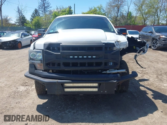 2013 Ford F-150 XL z VIN 1FTMF1CF7DFB08267, wystawiony jako IAAI lot #42229975 z przebiegiem 111 300 mil mil oraz . Historia ofert i sprzedaży dostępna na DreamBid. Obrazek 12.